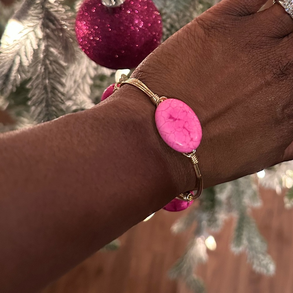 Give me all the PINK💗💗💗